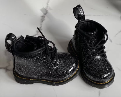 Dr. Martens - Cosmic Glitter - Gr. 19 [NEU]