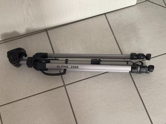 Cullmann ALPHA 2500 Stativ mit 3-Wege-Kopf