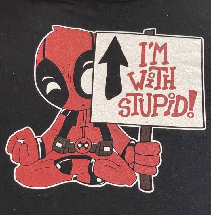 Deadpool Motiv-Shirt | I‘m With Stupid | L