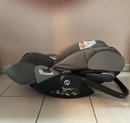 CYBEX Babyschale (Cloud Z i-Size) & CYBEX Isofix Base (Z One)